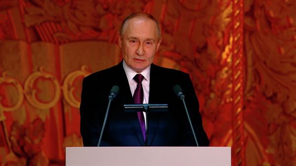 Путин пообщался с участниками СВО, ставшими героями фильмов2