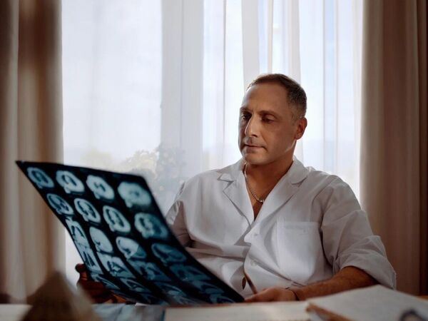 В ожидании чуда: каким получился фильм Кеосаяна