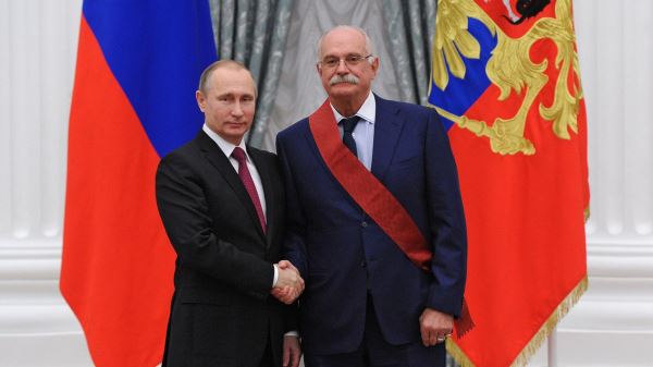 Путин рассказал о дружбе с Михалковым0