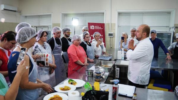 В Благовещенске именитые шеф-повара разработали авторское меню региона7