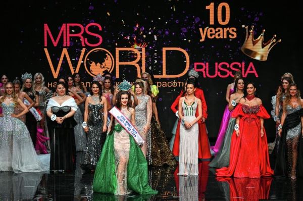 Самая красивая женщина страны: 150 претенденток на