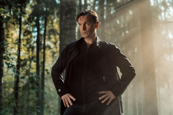 Виктор Добронравов: