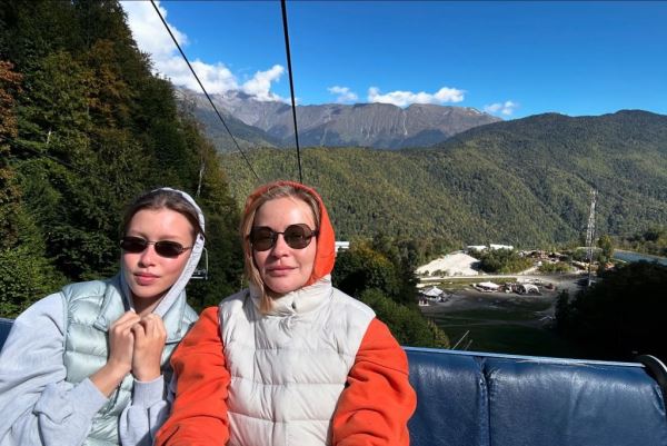 Юлия Пересильд рассказала, почему уже долгое время не видится с дочерью Анной