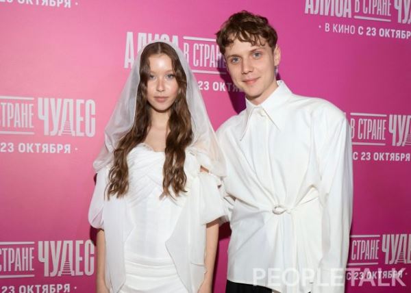 Анна Пересильд показала трогательные кадры с Ваней Дмитриенко в день его рождения