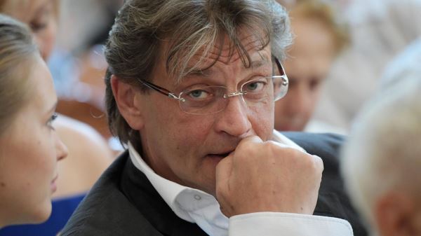 На аукционе в Монако не смогли продать посмертную маску Высоцкого1