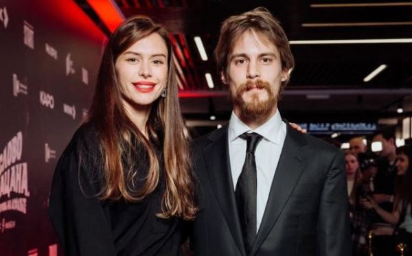 Иван Янковский появился с Дианой Пожарской на премьере сериала «Преступление и наказание»: «Я очень простой»