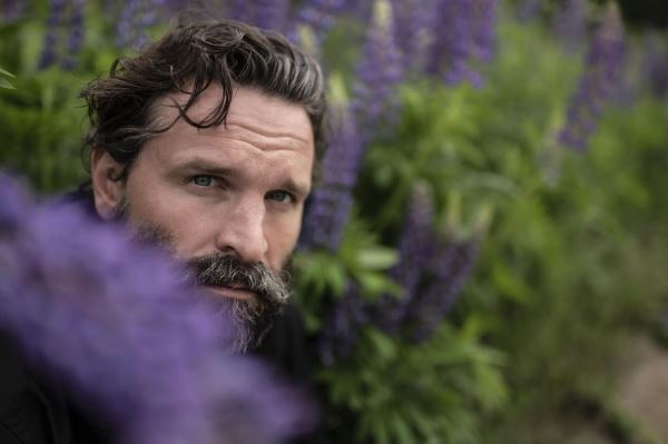 Виктор Добронравов: