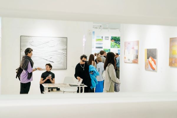 Что интересного посмотреть и купить на Cosmoscow 2025: гид по ярмарке5