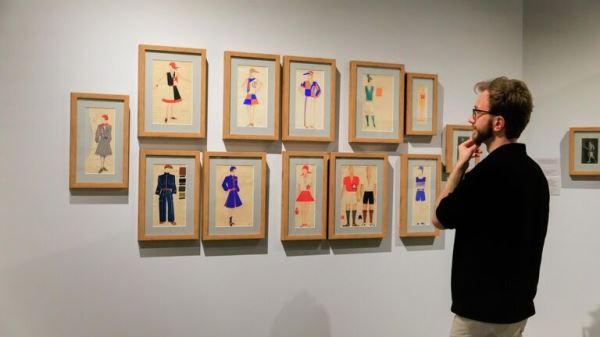 От красной косынки до модного подиума: как выглядели москвички разных лет10