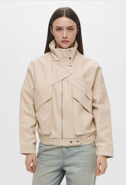 Топ-10 трендовых женских ветровок на весну-2025: подборка актуальных стилей