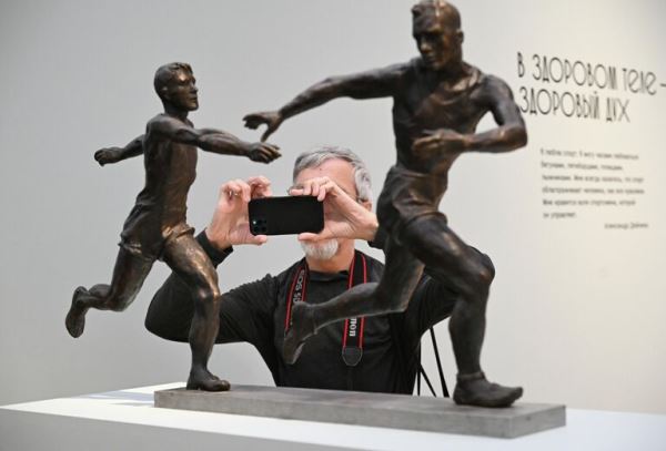 Много солнца, спорта и красоты: большая выставка Дейнеки в Третьяковке10