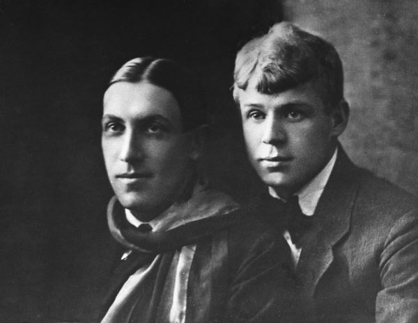 «Наша русская стихийность»: эксперт — о жизни, смерти и наследии Сергея Есенина