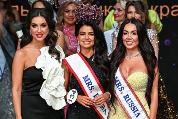 Самая красивая женщина страны: 150 претенденток на