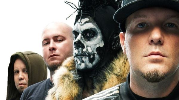 Умер бас-гитарист группы Limp Bizkit Сэм Риверс0