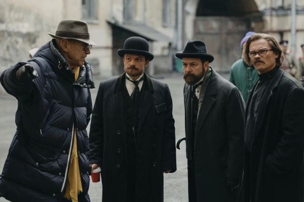 Попытка понять Россию: как Кончаловский снимал