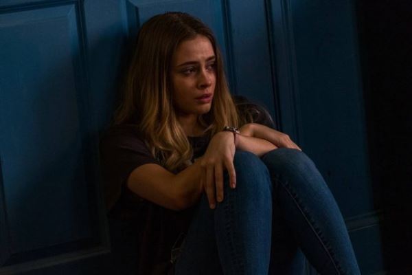 Надо ли удалять переписки с бывшим? Плюсы и минусы воспоминаний